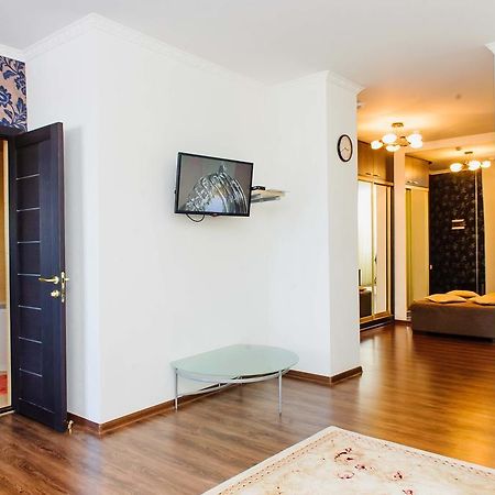 Apartment Lazurniy Astana Ngoại thất bức ảnh