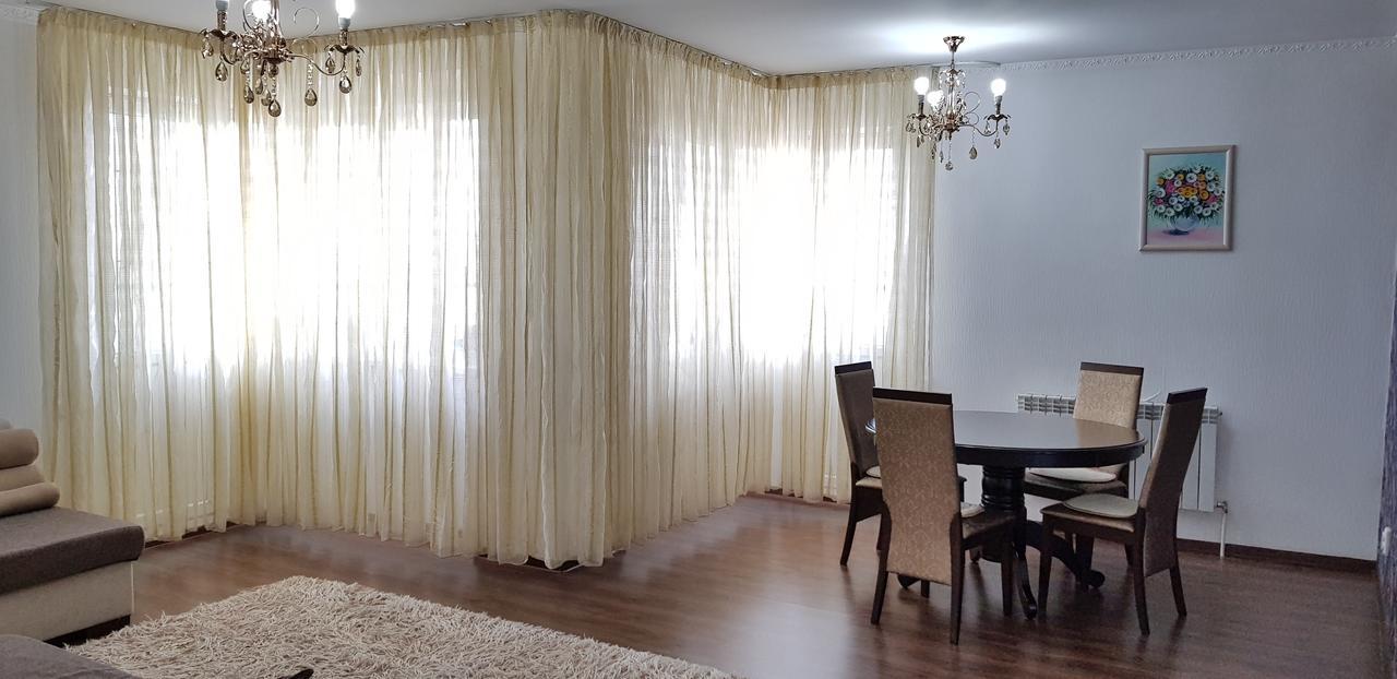 Apartment Lazurniy Astana Ngoại thất bức ảnh