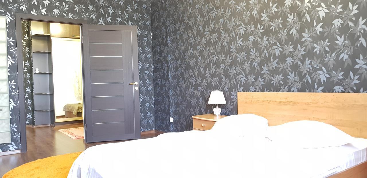 Apartment Lazurniy Astana Ngoại thất bức ảnh